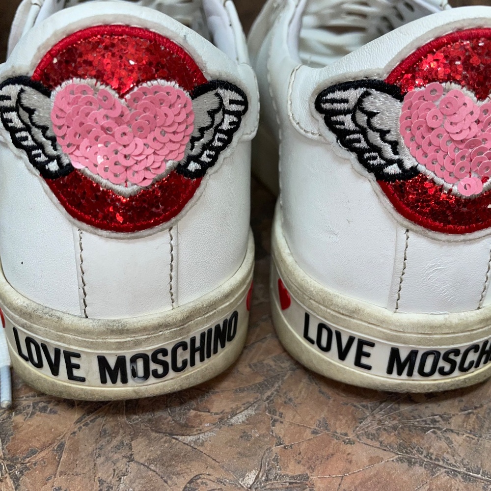 Love Moschino Women's White and Red embellished Trainers size 8 - Picture 6 of 7